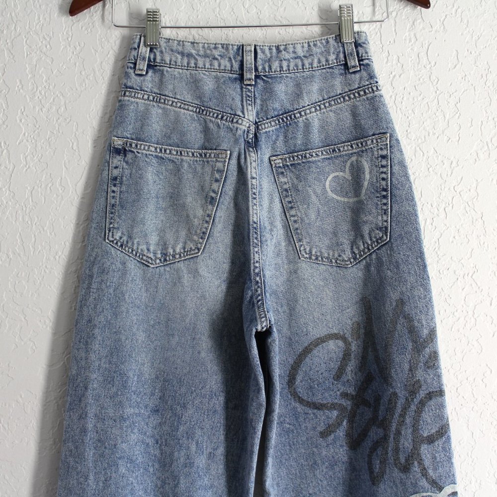 H&M Graffiti ultra High Waisted Wide Leg Jeans Size 0 / inseam 32 - Picture 4 of 15